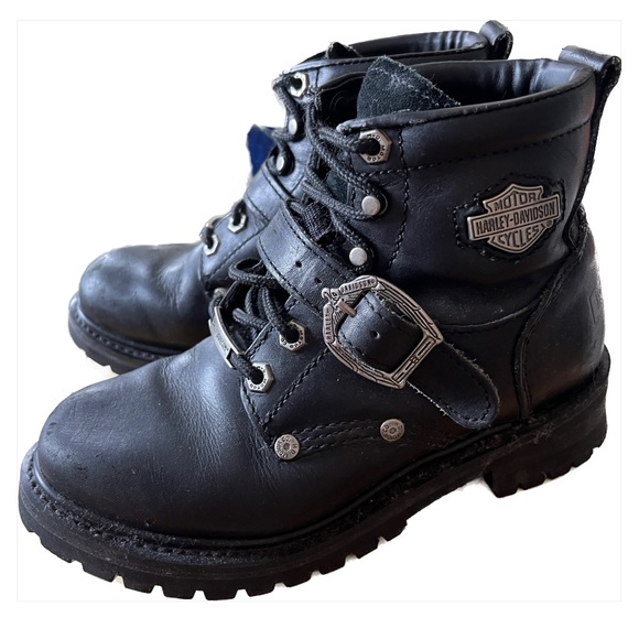 Harley Davidson chunky leather boots with buckle and silver hardware. - Picture 2 of 3
